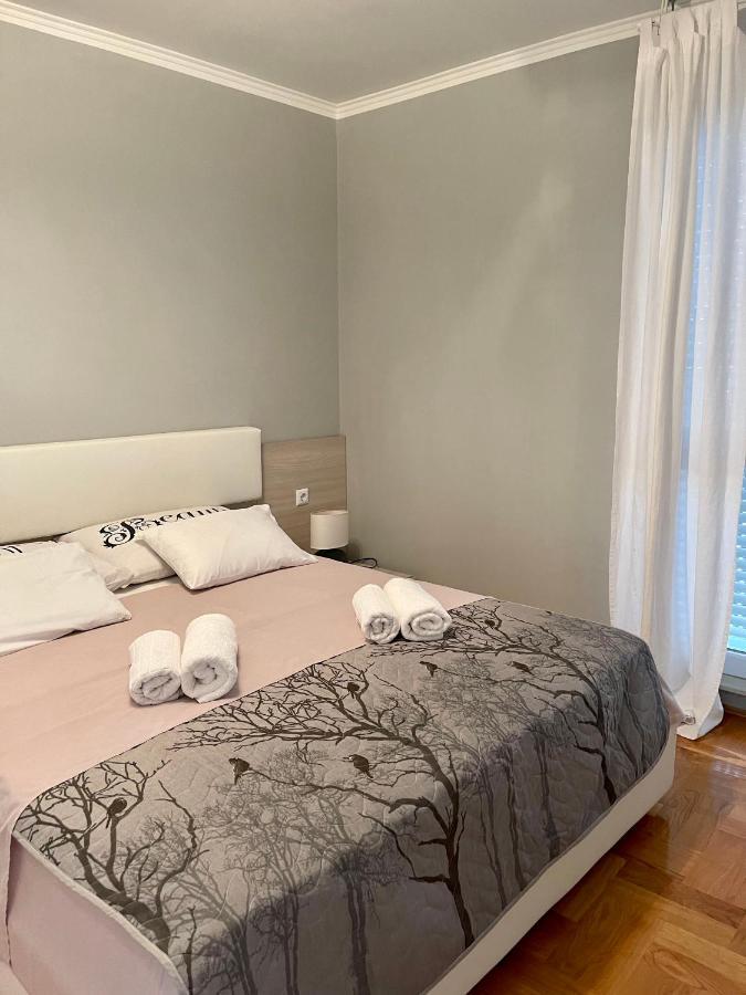 Apartments Prestige Петрчане Экстерьер фото
