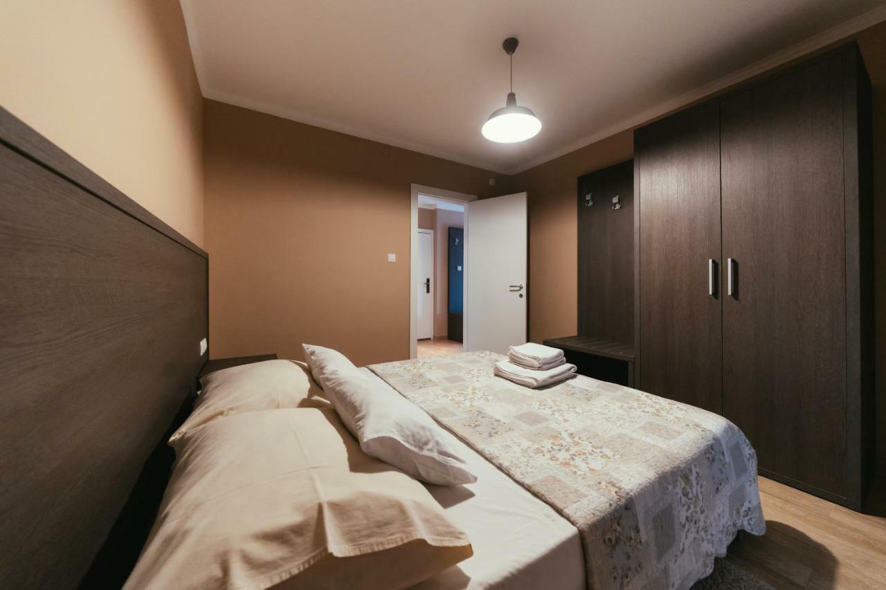 Apartments Prestige Петрчане Экстерьер фото