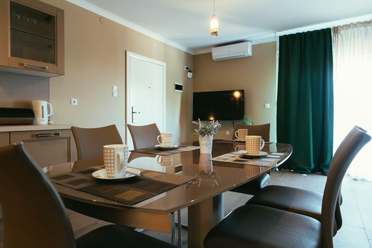 Apartments Prestige Петрчане Экстерьер фото