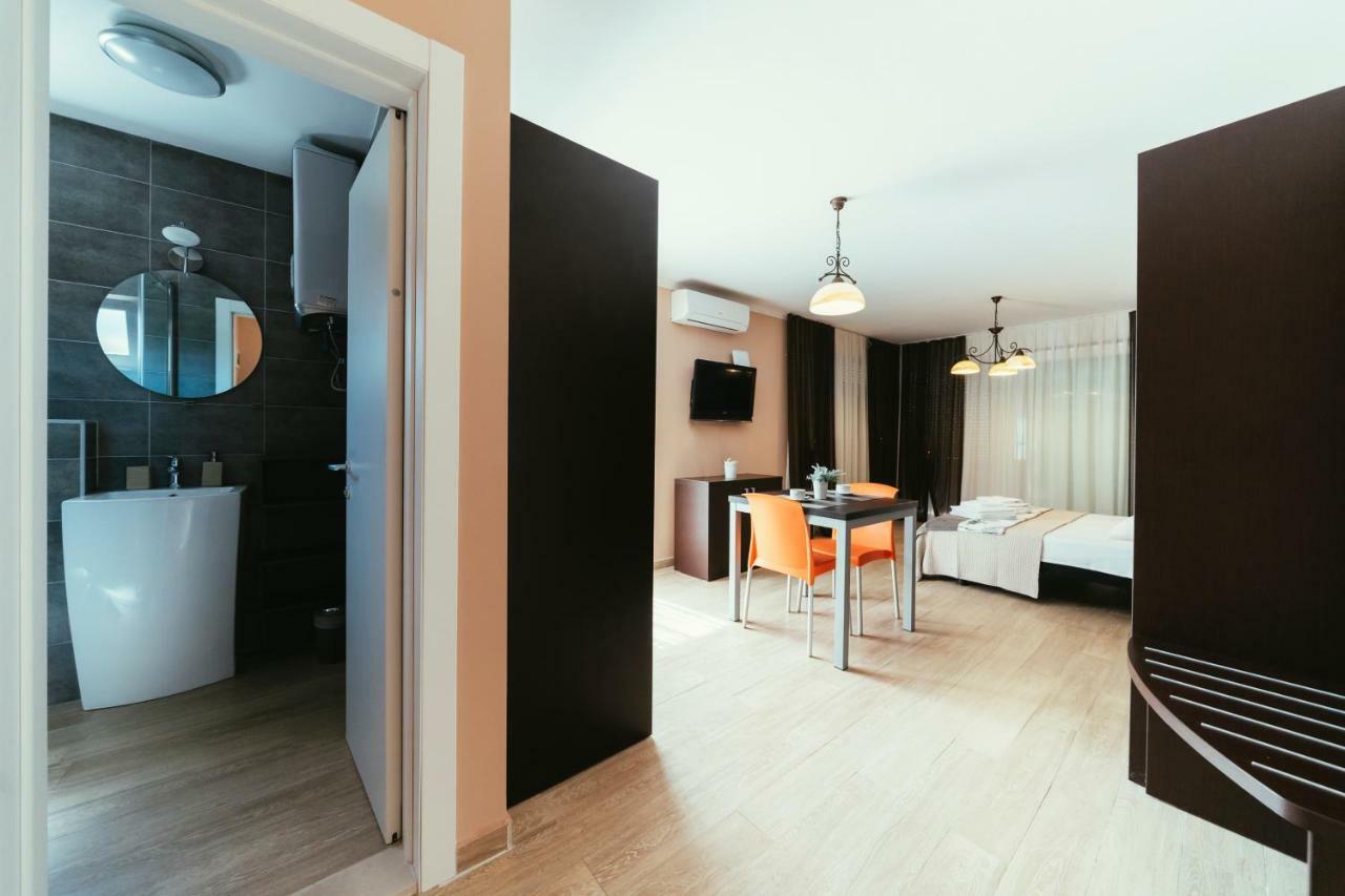 Apartments Prestige Петрчане Экстерьер фото