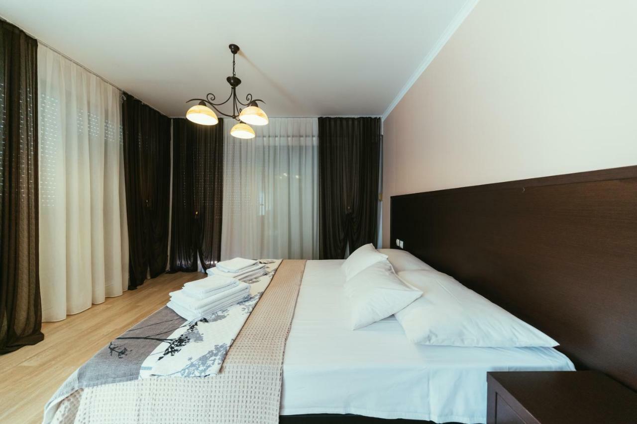 Apartments Prestige Петрчане Экстерьер фото