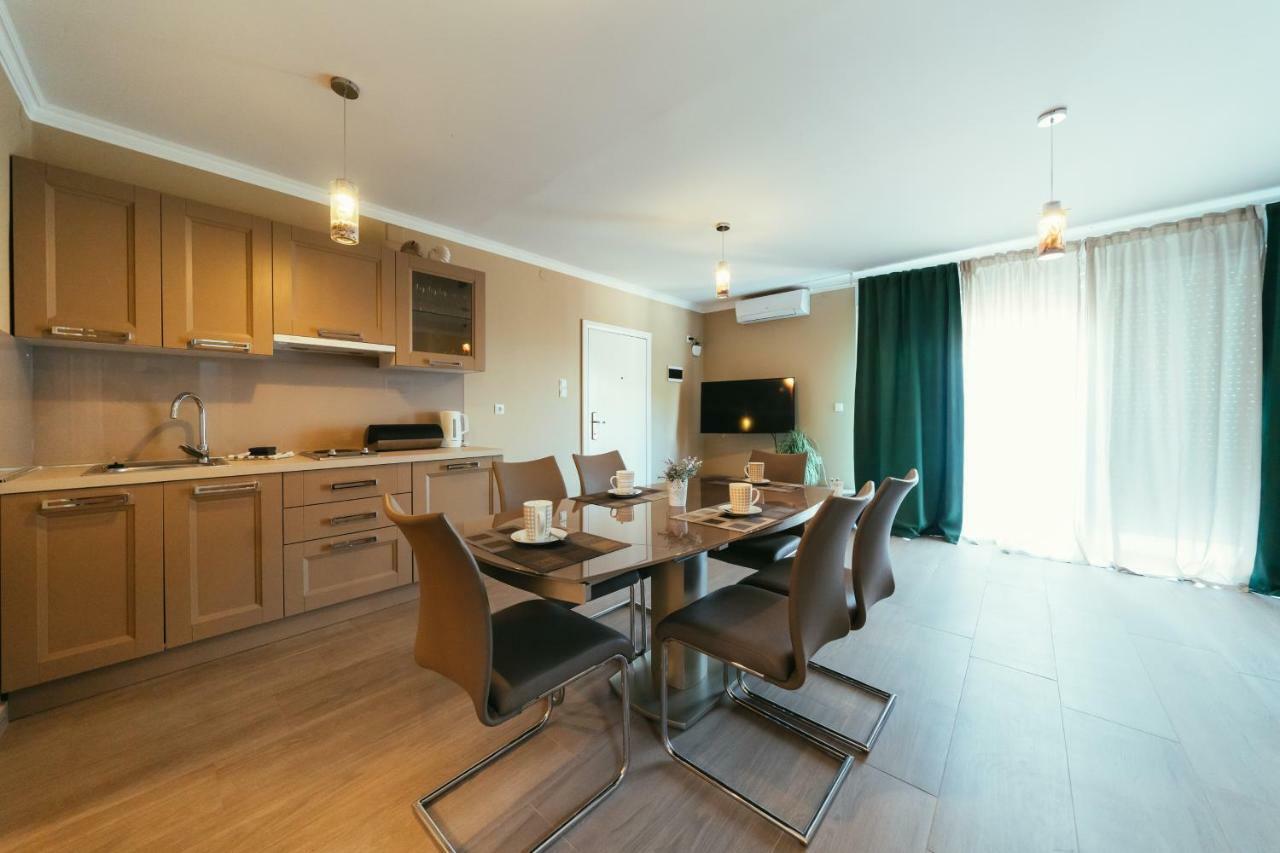 Apartments Prestige Петрчане Экстерьер фото