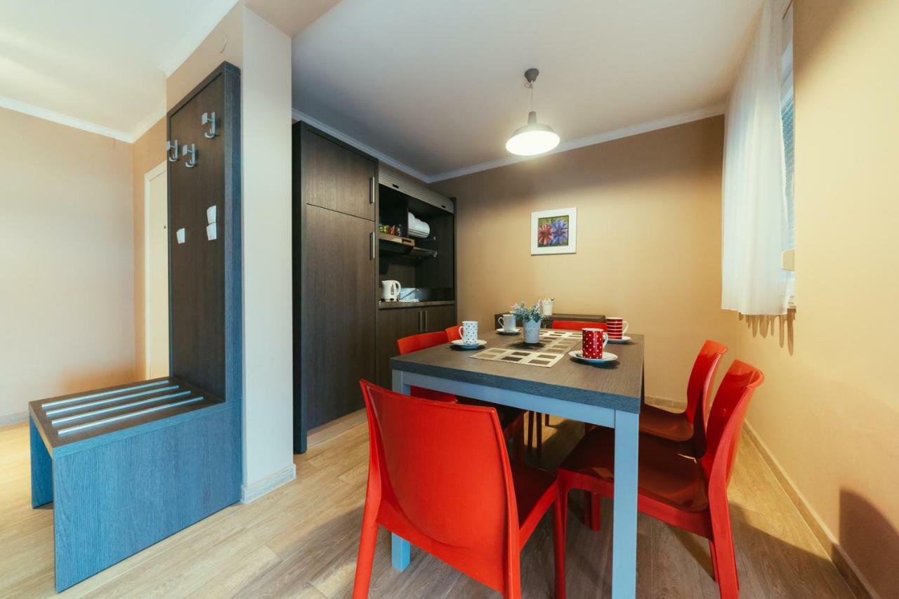 Apartments Prestige Петрчане Экстерьер фото