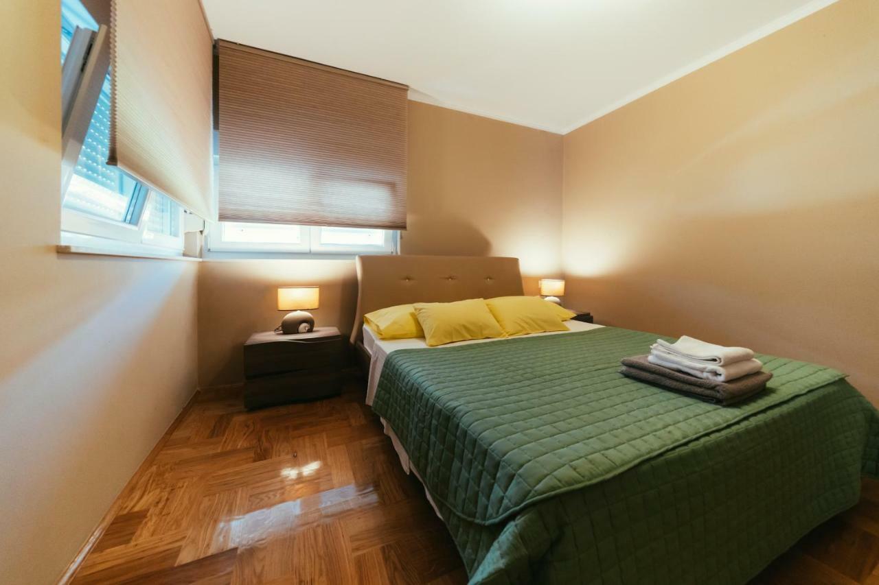 Apartments Prestige Петрчане Экстерьер фото